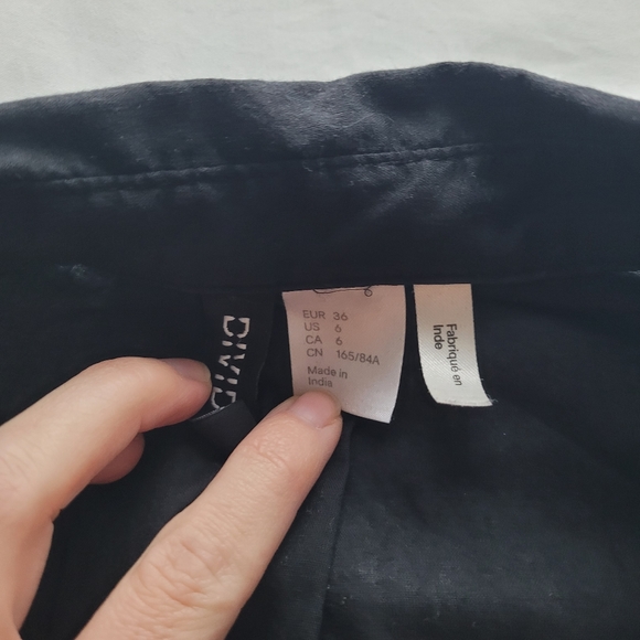 4/$20 👚 100% cotton button up shirt, size 6 - Picture 7 of 9